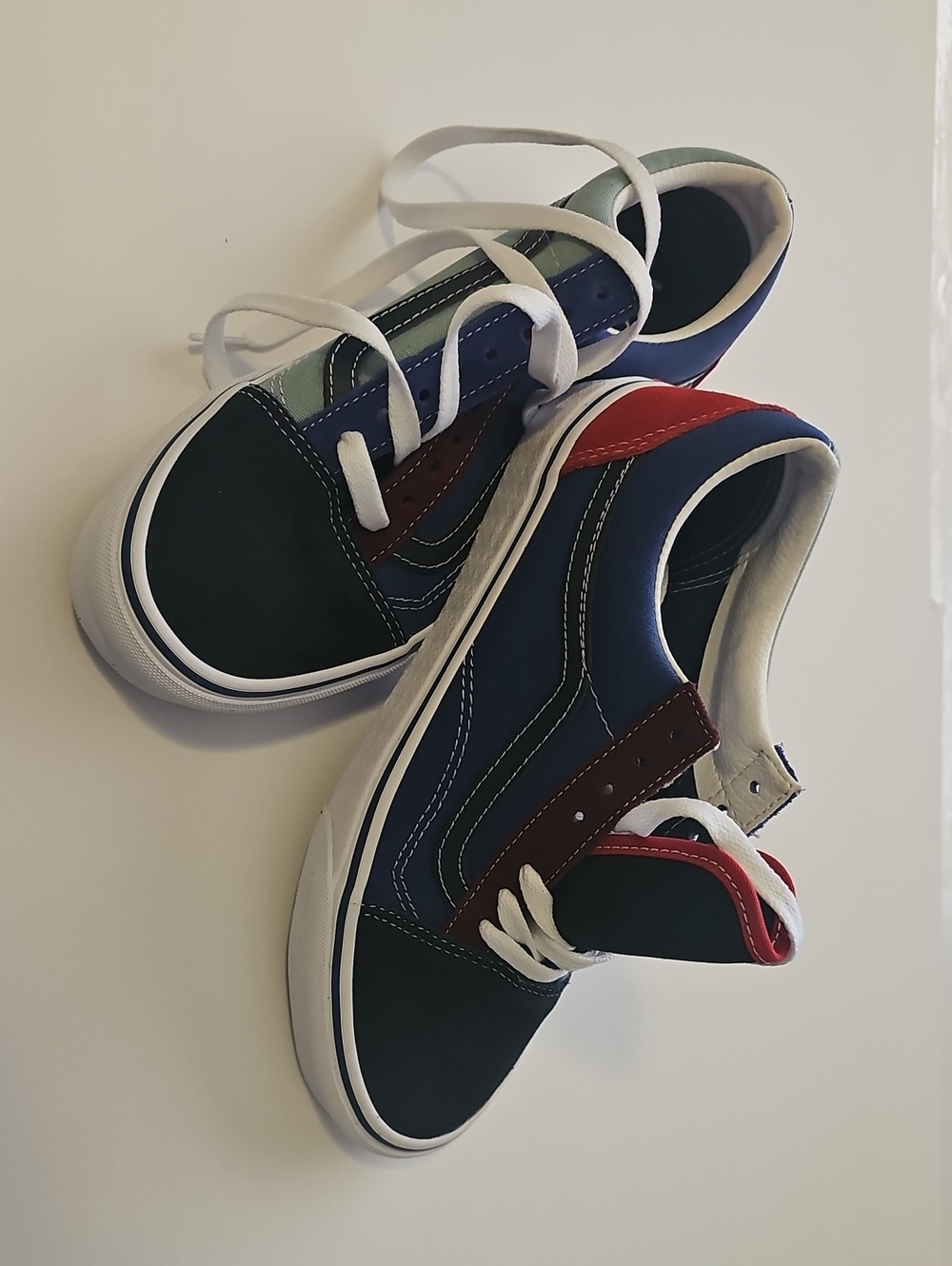 Vans Kids Navy, Red & Green Low-Top Skate Sneakers